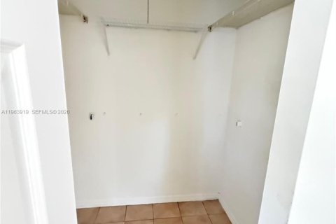 Villa ou maison à vendre à Greenacres, Floride: 2 chambres, 91.97 m2 № 2025379 - photo 9