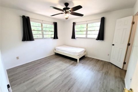 House in Gainesville, Florida 3 bedrooms, 109.35 sq.m. № 2201010 - photo 7