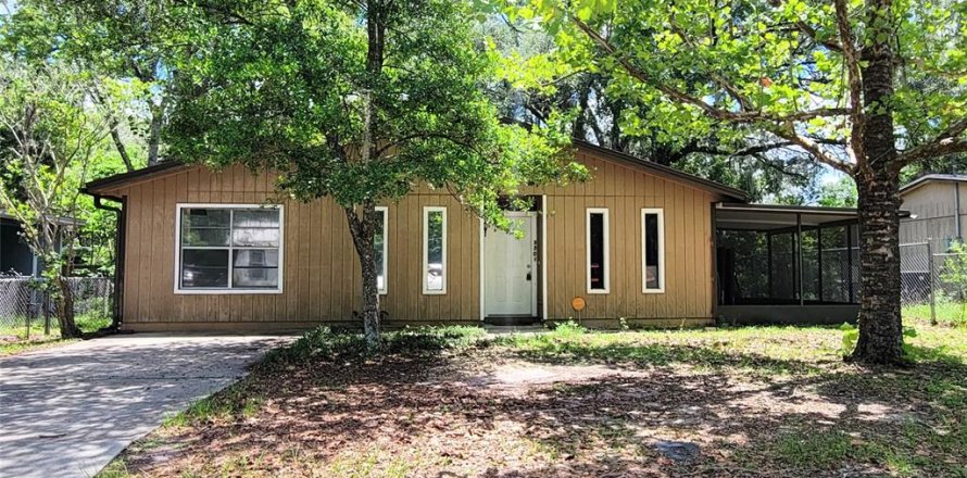 House in Gainesville, Florida 3 bedrooms, 109.35 sq.m. № 2201010