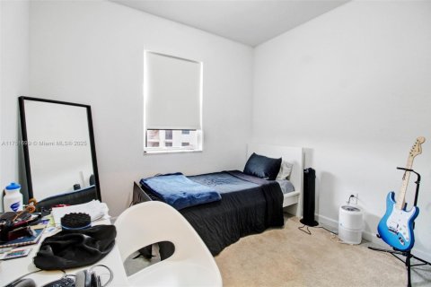 Townhouse in Homestead, Florida 3 bedrooms, 135.64 sq.m. № 1865083 - photo 16