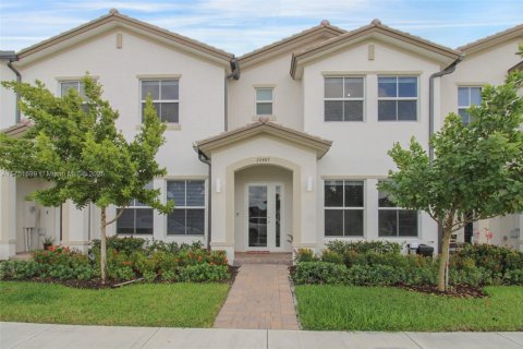 Townhouse in Homestead, Florida 3 bedrooms, 135.64 sq.m. № 1865083 - photo 5
