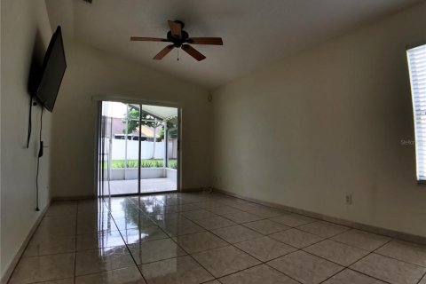 Casa en alquiler en Orlando, Florida, 3 dormitorios, 106.28 m2 № 1866277 - foto 4