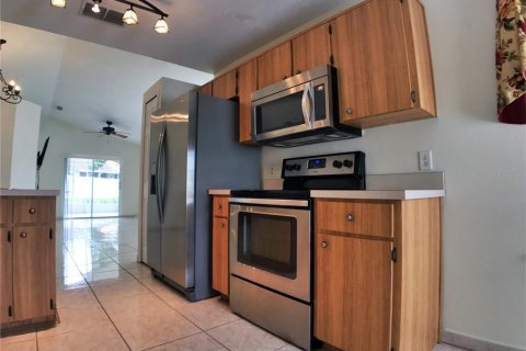 Casa en alquiler en Orlando, Florida, 3 dormitorios, 106.28 m2 № 1866277 - foto 11