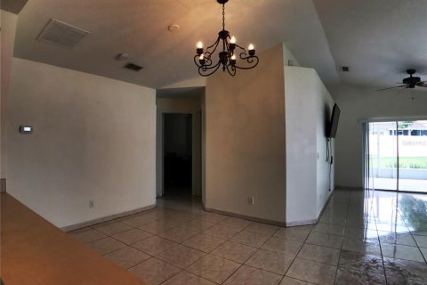 Casa en alquiler en Orlando, Florida, 3 dormitorios, 106.28 m2 № 1866277 - foto 6