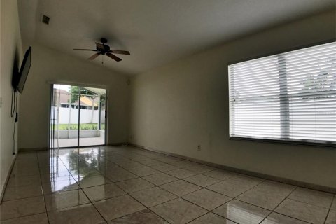 Casa en alquiler en Orlando, Florida, 3 dormitorios, 106.28 m2 № 1866277 - foto 5