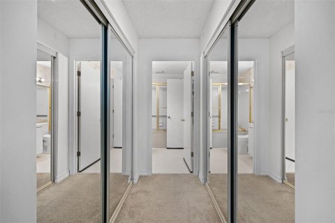 Купить таунхаус в Хейнс-Сити, Флорида 7 комнат, 171.31м2, № 1811069 - фото 22