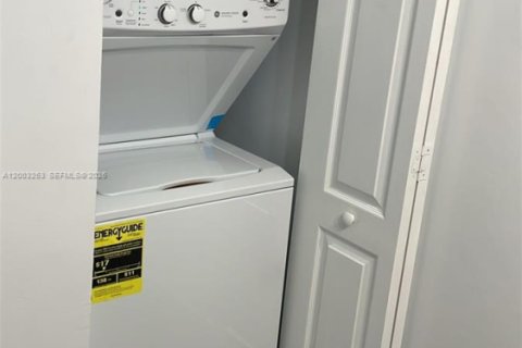 Condominio en venta en Doral, Florida, 2 dormitorios, 104.79 m2 № 2066745 - foto 8