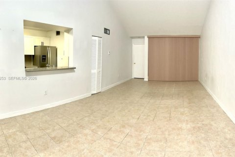 Condominio en venta en Doral, Florida, 2 dormitorios, 104.79 m2 № 2066745 - foto 3