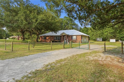 Villa ou maison à vendre à High Springs, Floride: 3 chambres, 158.68 m2 № 2289694 - photo 5