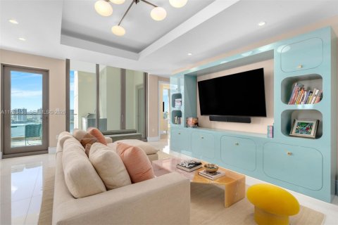 Купить кондоминиум в Санни-Айлс-Бич, Флорида 4 спальни, 444.07м2, № 2027612 - фото 10