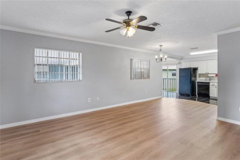 Copropriété à louer à New Port Richey, Floride: 2 chambres, 104.42 m2 № 2437272 - photo 8