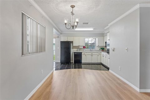 Copropriété à louer à New Port Richey, Floride: 2 chambres, 104.42 m2 № 2437272 - photo 19