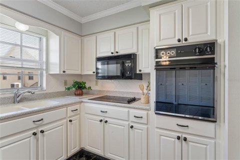 Copropriété à louer à New Port Richey, Floride: 2 chambres, 104.42 m2 № 2437272 - photo 13