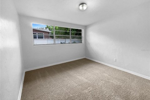 Casa en venta en Temple Terrace, Florida, 3 dormitorios, 136.57 m2 № 1820965 - foto 5