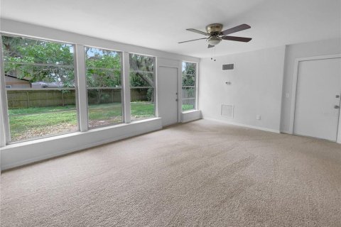 Casa en venta en Temple Terrace, Florida, 3 dormitorios, 136.57 m2 № 1820965 - foto 3