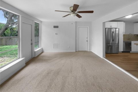 Casa en venta en Temple Terrace, Florida, 3 dormitorios, 136.57 m2 № 1820965 - foto 15