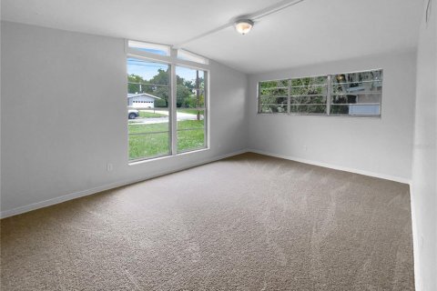 Casa en venta en Temple Terrace, Florida, 3 dormitorios, 136.57 m2 № 1820965 - foto 11