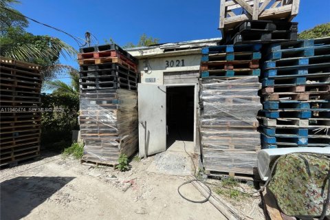 Купить коммерческую недвижимость в Майами, Флорида № 2046161 - фото 15