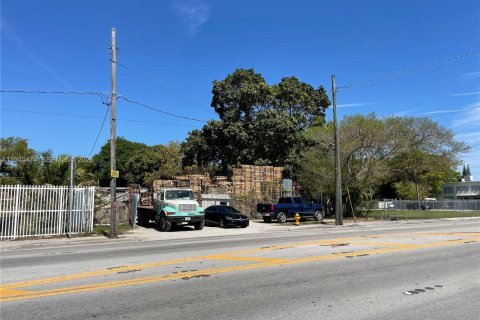 Купить коммерческую недвижимость в Майами, Флорида № 2046161 - фото 4