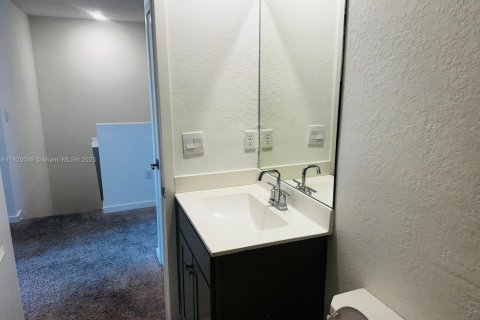 Townhouse in Homestead, Florida 3 bedrooms, 159.05 sq.m. № 1797670 - photo 16