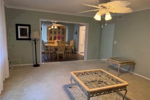 House in Sarasota, Florida 2 bedrooms, 111.02 sq.m. № 2400293 - photo 8