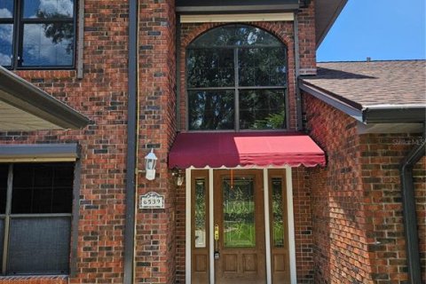 Villa ou maison à louer à Zephyrhills, Floride: 3 chambres, 252.32 m2 № 1852983 - photo 5