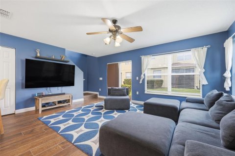 Townhouse in Sanford, Florida 3 bedrooms, 139.17 sq.m. № 2208316 - photo 10