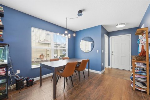 Townhouse in Sanford, Florida 3 bedrooms, 139.17 sq.m. № 2208316 - photo 4