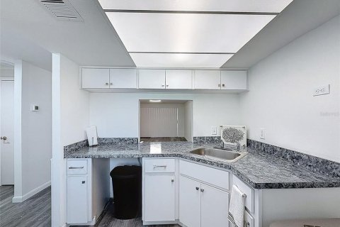Купить кондоминиум в Нью-Порт-Ричи, Флорида 3 комнаты, 82.5м2, № 2200904 - фото 11