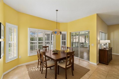 House in Kissimmee, Florida 2 bedrooms, 138.33 sq.m. № 2225969 - photo 10