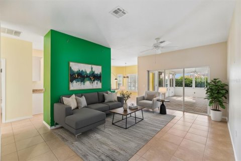 House in Kissimmee, Florida 2 bedrooms, 138.33 sq.m. № 2225969 - photo 7