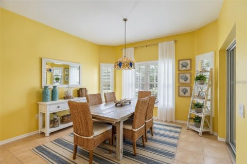 House in Kissimmee, Florida 2 bedrooms, 138.33 sq.m. № 2225969 - photo 9