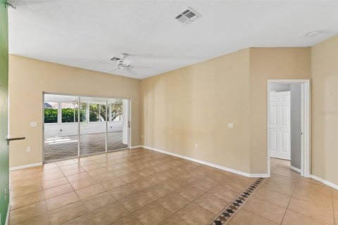 House in Kissimmee, Florida 2 bedrooms, 138.33 sq.m. № 2225969 - photo 5