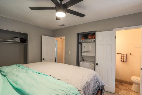 House in Winter Park, Florida 4 bedrooms, 153.01 sq.m. № 2095193 - photo 12