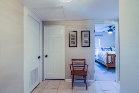 House in Winter Park, Florida 4 bedrooms, 153.01 sq.m. № 2095193 - photo 13