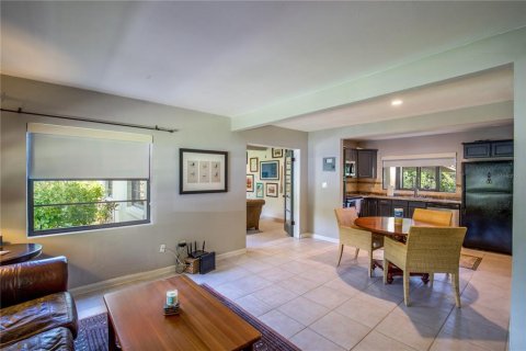 House in Winter Park, Florida 4 bedrooms, 153.01 sq.m. № 2095193 - photo 7