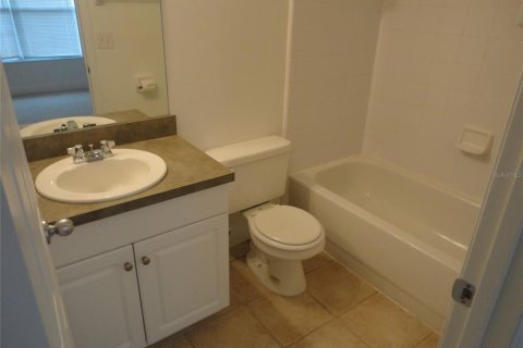 Copropriété à louer à Gainesville, Floride: 2 chambres, 106 m2 № 2102357 - photo 9