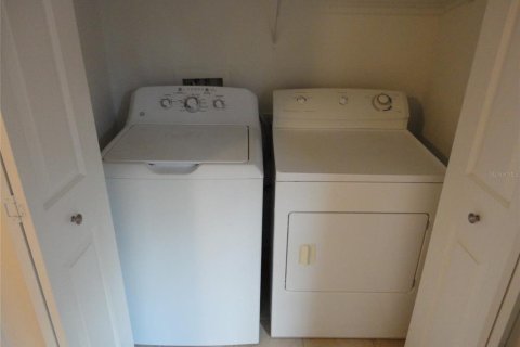 Copropriété à louer à Gainesville, Floride: 2 chambres, 106 m2 № 2102357 - photo 10