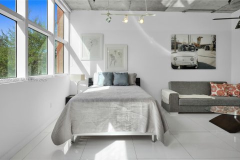 Condominio en venta en Miami, Florida, 46.92 m2 № 2006107 - foto 16