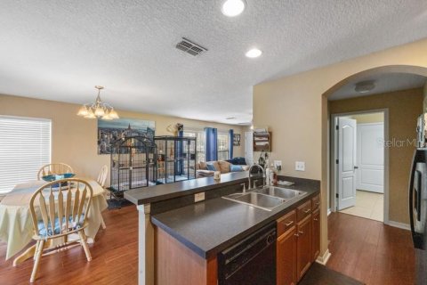 Touwnhouse à vendre à Tampa, Floride: 3 chambres, 162.67 m2 № 1918542 - photo 12