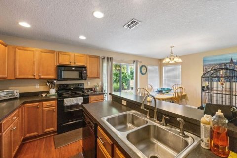 Touwnhouse à vendre à Tampa, Floride: 3 chambres, 162.67 m2 № 1918542 - photo 16