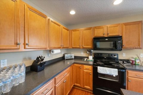 Touwnhouse à vendre à Tampa, Floride: 3 chambres, 162.67 m2 № 1918542 - photo 17