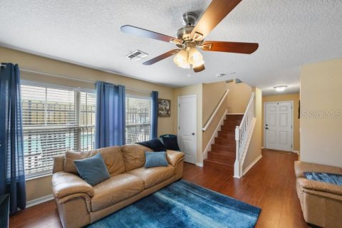 Touwnhouse à vendre à Tampa, Floride: 3 chambres, 162.67 m2 № 1918542 - photo 4