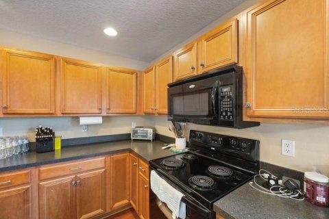 Touwnhouse à vendre à Tampa, Floride: 3 chambres, 162.67 m2 № 1918542 - photo 15
