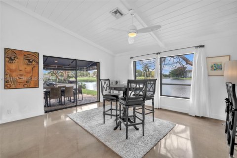 Купить виллу или дом в Плантация, Флорида 3 спальни, 182.55м2, № 2049941 - фото 19