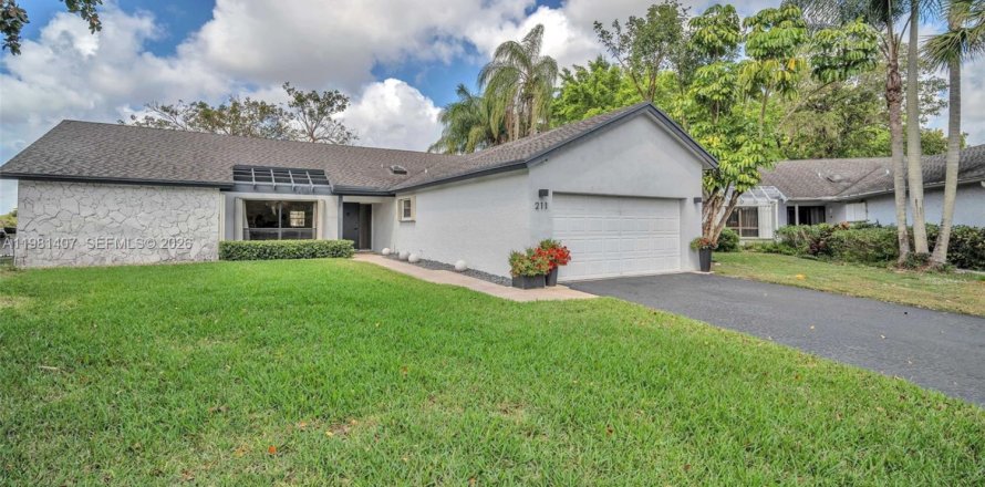 Дом в Плантация, Флорида 3 спальни, 182.55м2 № 2049941