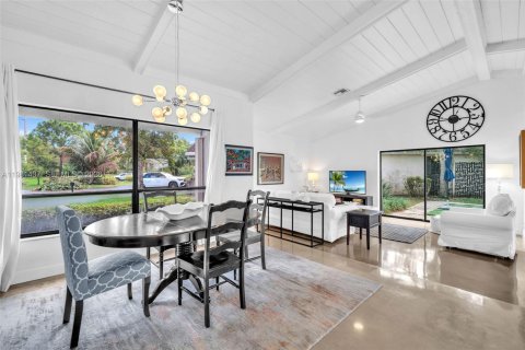 Купить виллу или дом в Плантация, Флорида 3 спальни, 182.55м2, № 2049941 - фото 17