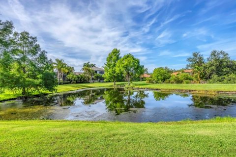 House in Lakewood Ranch, Florida 2 bedrooms, 239.5 sq.m. № 1818960 - photo 7