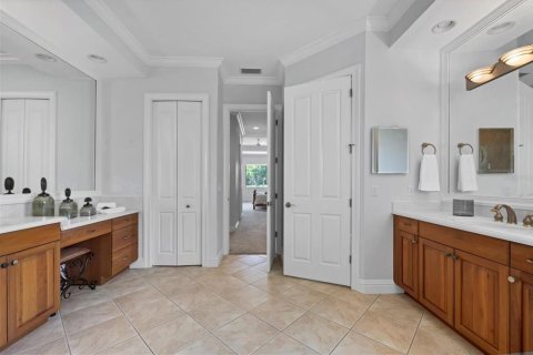 House in Lakewood Ranch, Florida 2 bedrooms, 239.5 sq.m. № 1818960 - photo 27