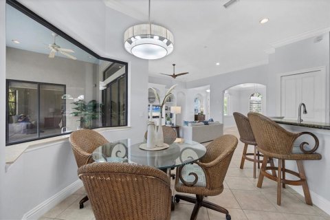House in Lakewood Ranch, Florida 2 bedrooms, 239.5 sq.m. № 1818960 - photo 21